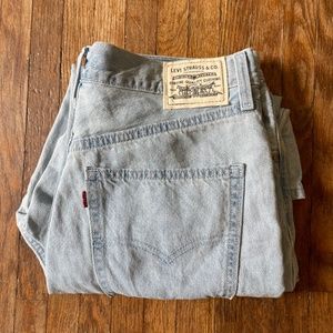 Levi’s 70’s High Waisted Straight Leg 30x33